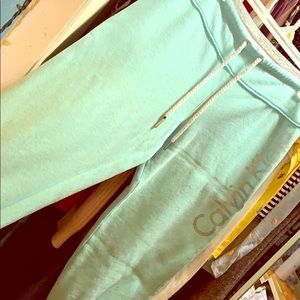 Capri sweatpants